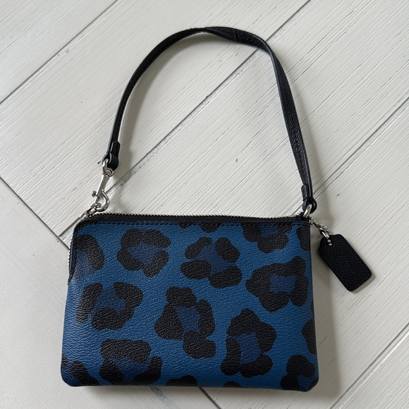 Coach Wristlet - Picture 2 of 4
